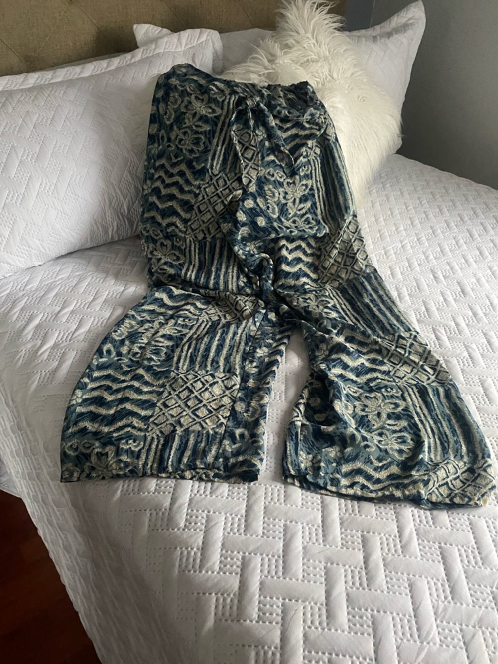 Blue and Cream Patterned Wide-Leg Lounge Pants ideally for beach vacation